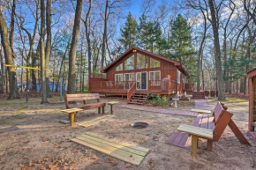 Anglers Hideaway about Half Mi to Lake Michigan!